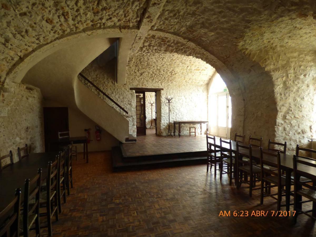 Chateau De Montrame Soisy-Bouy Bagian luar foto
